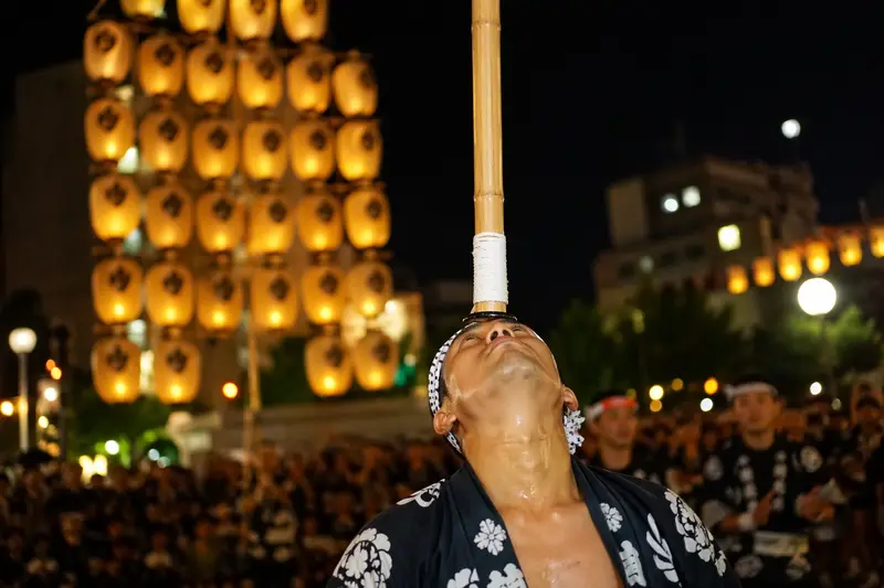 秋田竿燈祭演者技藝
