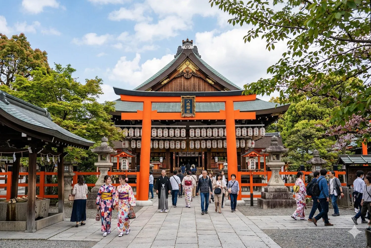 八坂神社朱紅西樓門